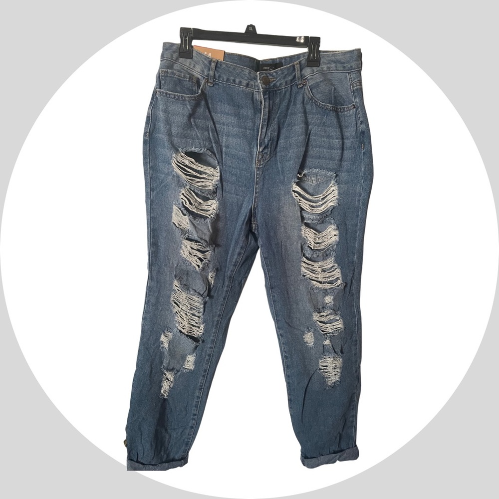 NWT Forever 21 Boyfriend Jeans